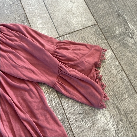 Francesca's Size Small Red Bohemian Style Bell Sleeve Floral Embroidered Top. - Picture 4 of 7